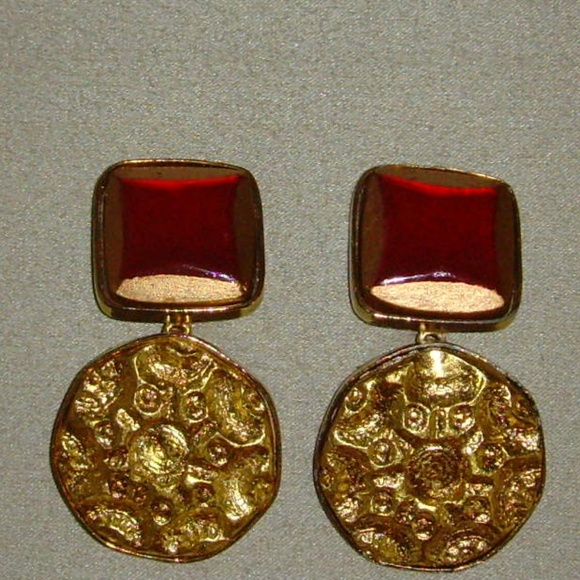 Kenneth J Lane KJL Gold-Tone and Red/Burgundy Dangle Clip-on Earrings - Picture 5 of 13